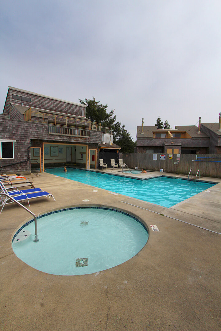 An outdoor swimming pool at VRI's Surfcrest Condominiums at Copalis Beach, Washington.